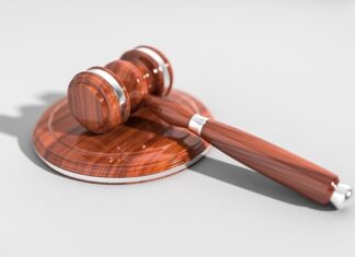 Jak pozbyć się osadu z kabiny prysznicowej?